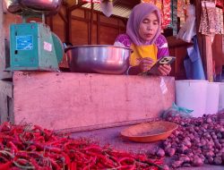 Harga Cabai Tembus Rp95 Ribu/Kg, Ibu-Ibu Rumah Tangga di Painan Mengeluh Terpaksa Kurangi Porsi Masakan