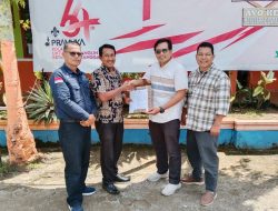 Resmi, Bawaslu Pessel Terima SK Saka Adhyasta Pemilu dari Kwarcab 0301 Pramuka Pessel*