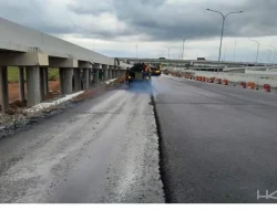Perkuat Mutu Jalan Tol Area Junction Palembang: HKA Selesaikan Overlay ±12.000 Ton Hotmix
