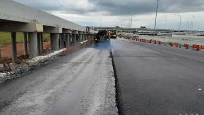 Perkuat Mutu Jalan Tol Area Junction Palembang: HKA Selesaikan Overlay ±12.000 Ton Hotmix